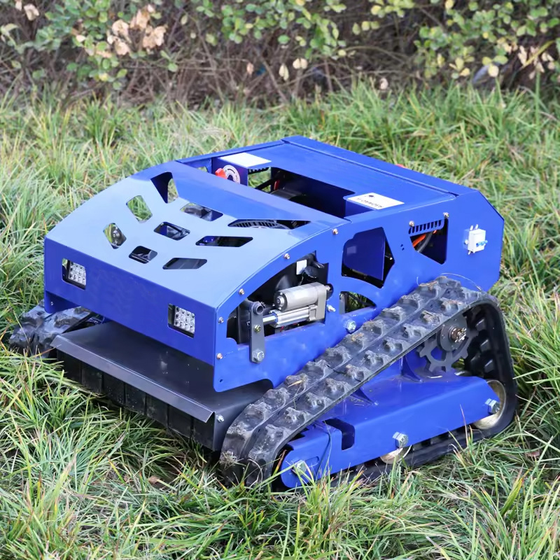 55cm (21.7″) Petrol Series Remote-Controlled Tracked Lawn Mower